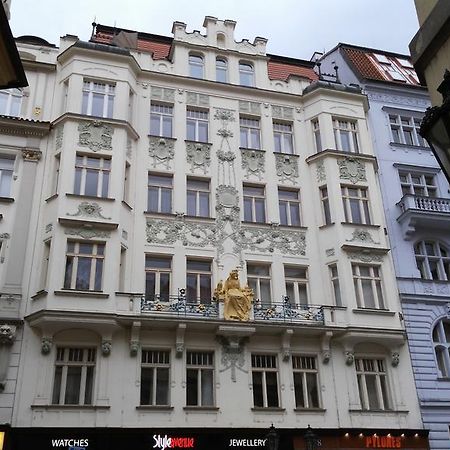 Charles IV Apartments Praha Bagian luar foto