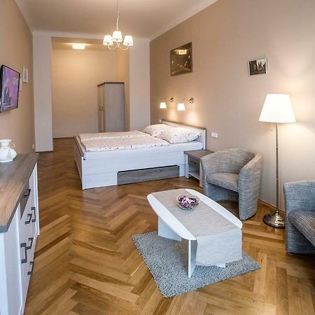Charles IV Apartments Praha Bagian luar foto