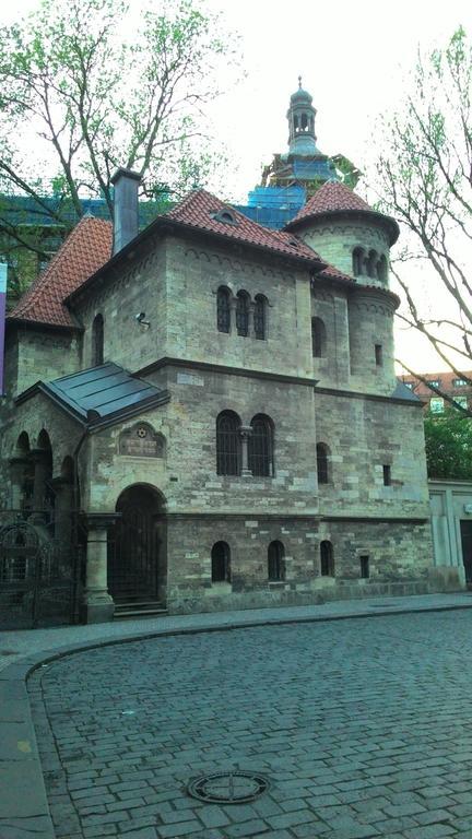 Charles IV Apartments Praha Ruang foto