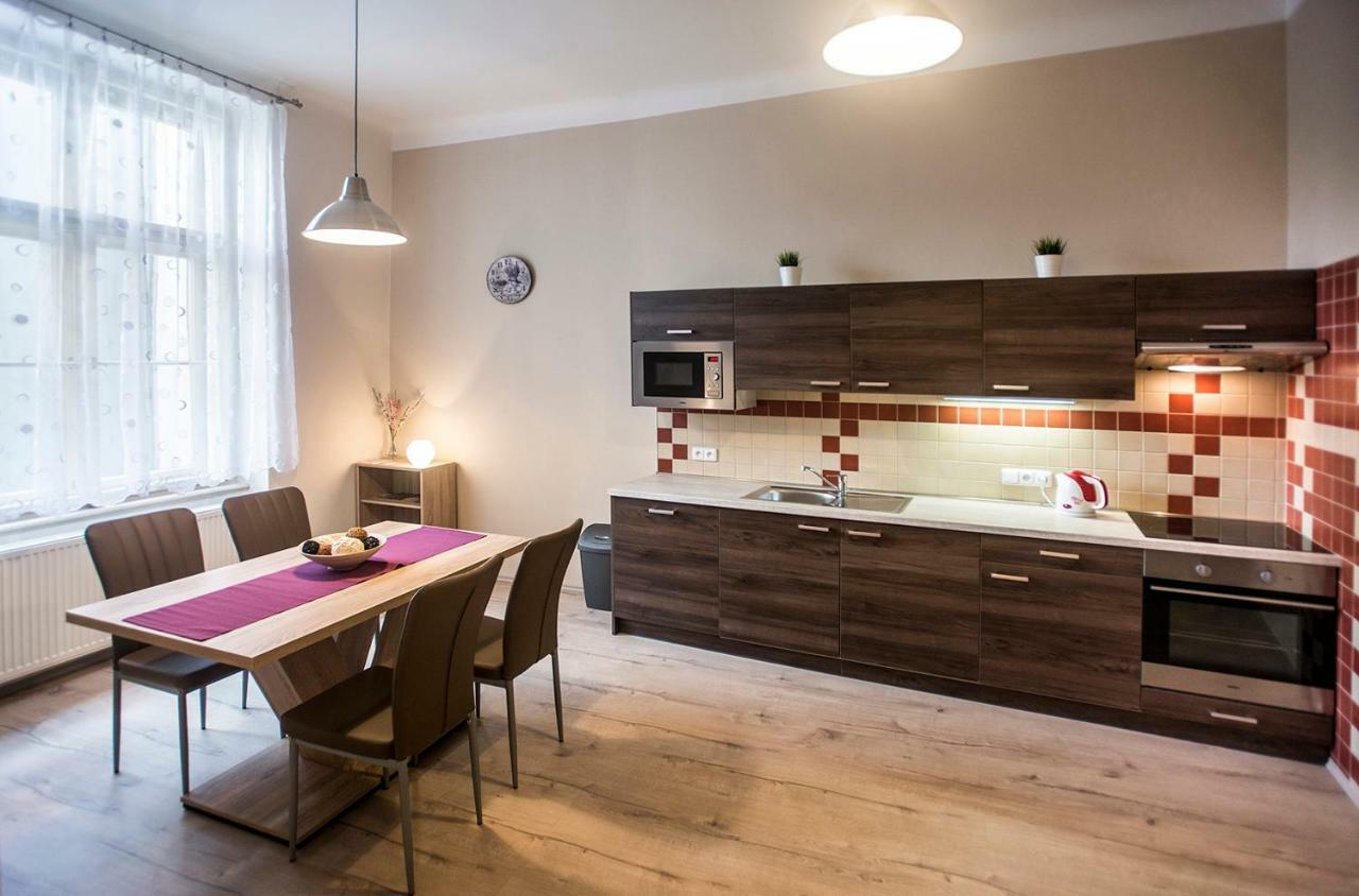 Charles IV Apartments Praha Bagian luar foto