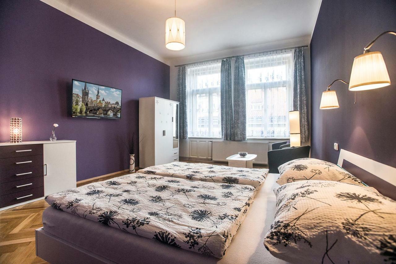 Charles IV Apartments Praha Bagian luar foto